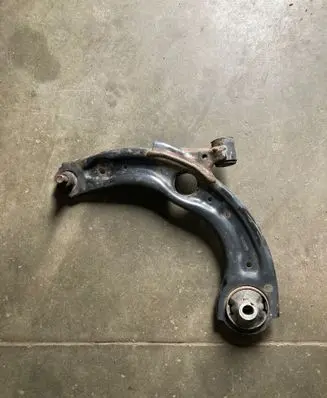 Mazda 2 Front lower control arm/wishbone 5CY008