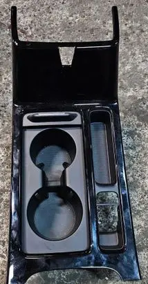 KIA Ceed Center console brak