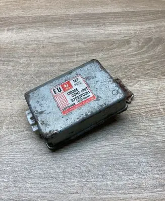 Subaru Forester SF Cruise control unit/module 87022FC051 GOT20188M