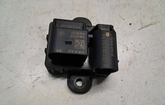 Mercedes-Benz C W204 Glow plug pre-heat relay A6511530279 10068008761