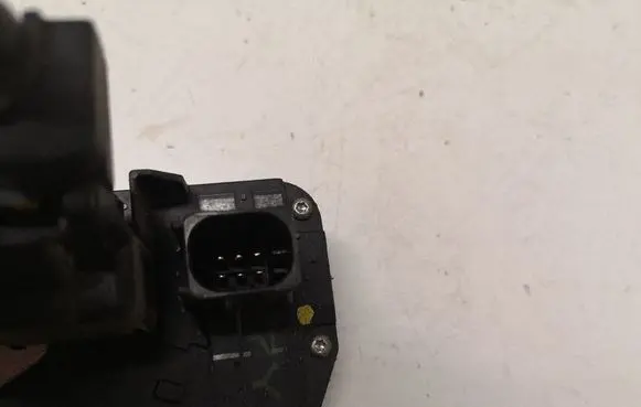 Chevrolet Captiva Rear door lock