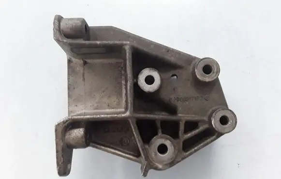 Gearbox mounting bracket