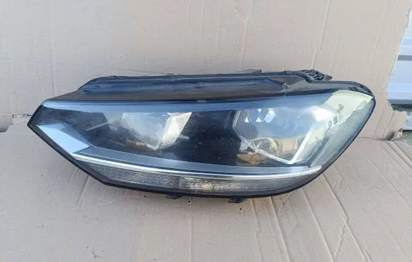 Volkswagen Touran III Headlight/headlamp 5TB941005A