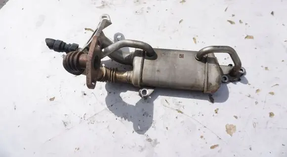 Nissan Qashqai EGR valve cooler 147350364R