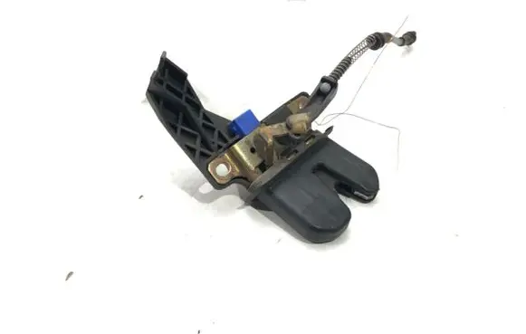 Audi A4 S4 B6 8E 8H Tailgate exterior lock 8E5827505A