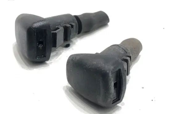 KIA Optima Windshield washer spray nozzle 