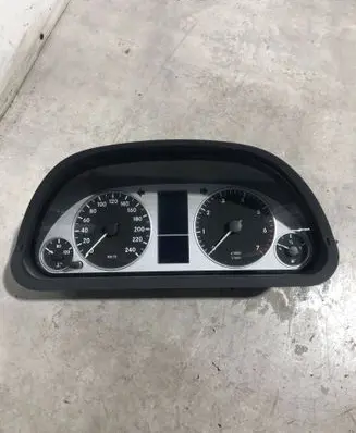 Mercedes-Benz A W169 Speedometer (instrument cluster) A1694400311