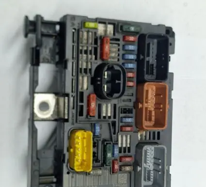 Peugeot Partner BSM Control unit 9666700480 BSMR0500 R05