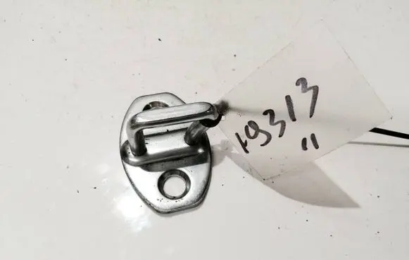 Volkswagen Golf V Front door lock loop/hook striker 3c0837033