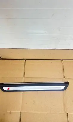 Audi Q5 SQ5 8R Front sill trim cover 8R0853374G