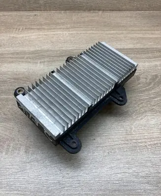 BMW 7 E65 E66 Power management control unit 6923898 8ES008270