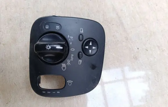 Mercedes-Benz C W203 Light switch
