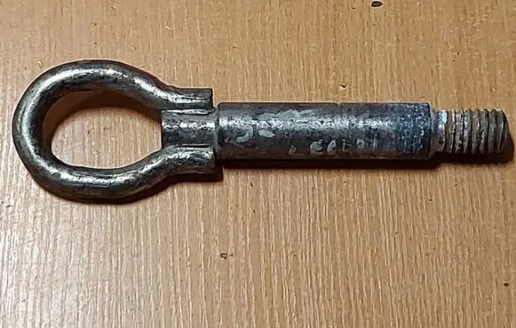 Seat Leon (1P) Towing hook eye 