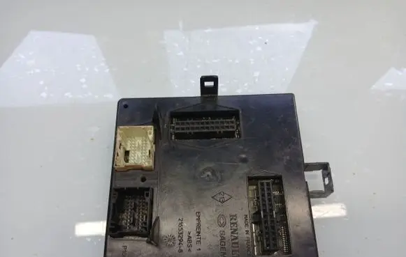 Renault Laguna II Comfort/convenience module 8200141161 21960221