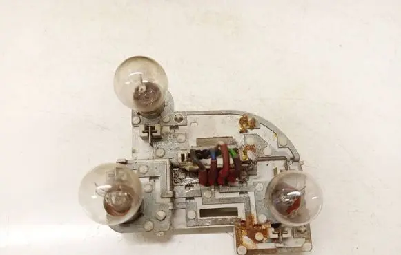 Ford Mondeo MK IV Tail light bulb cover holder 13005