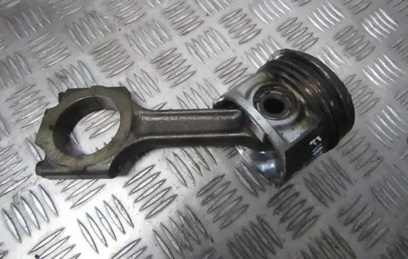 Piston with connecting rod