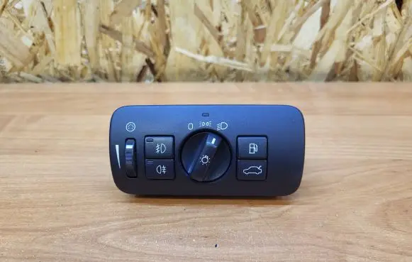 Volvo XC70 Light switch 30739414 04066322