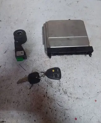 Volvo S60 Engine ECU kit and lock set 08627455A 0261208828