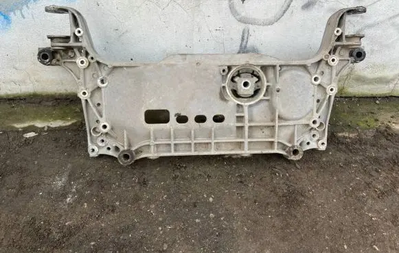 Volkswagen PASSAT B6 Rear subframe 3C0199369F