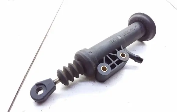 Clutch master cylinder