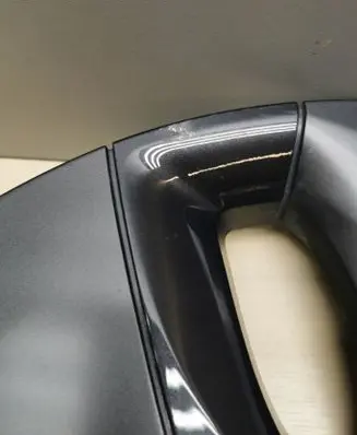 Tesla Model 3 R17 wheel hub/cap/trim 104423199B