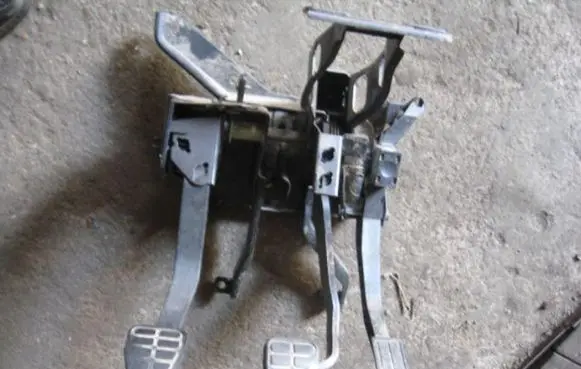 Volkswagen Sharan Pedal assembly 