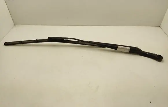 Ford Mustang VI Front wiper blade arm FR3B17C495AA
