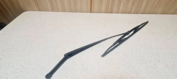 Audi A6 S6 C5 4B Front wiper blade arm 4B1955408A