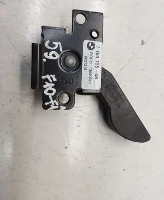 Engine bonnet (hood) release handle