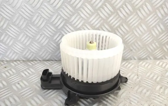 Mazda 2 Heater fan/blower CZ1163606063
