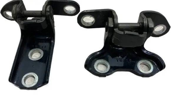 Rear door hinge set