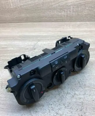 Audi A3 S3 8P Climate control unit AudiA3Clima