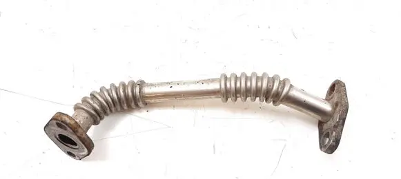 Coolant pipe/hose