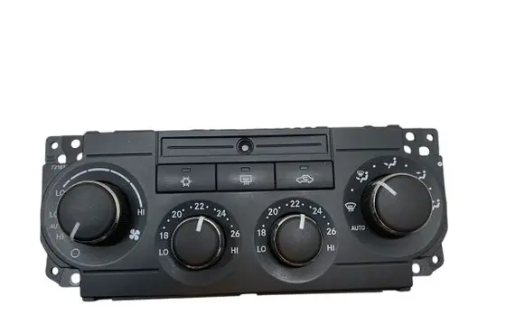 Jeep Grand Cherokee (WK) Climate control unit P55111907AA