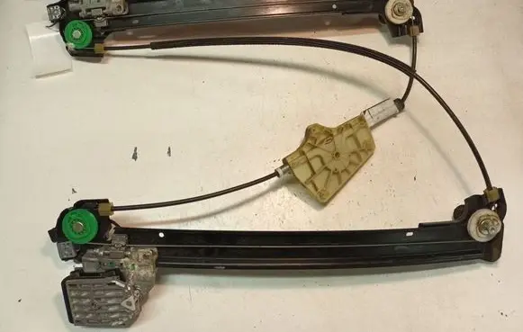 Citroen C6 Rear window lifting mechanism without motor 9650386580