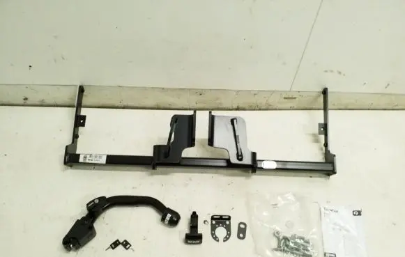 Suzuki Swift III Tow bar set 