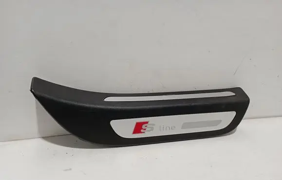 Audi Q5 SQ5 Rear sill trim cover 8R0853376