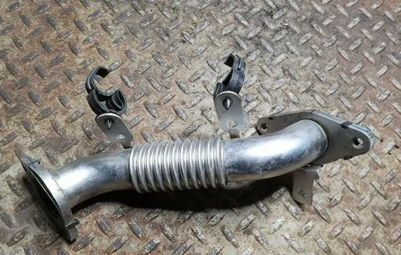 Land Rover Range Rover Evoque L538 EGR valve line/pipe/hose G4D39F468KA