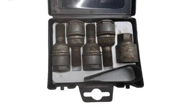 Audi Q5 SQ5 8R Nuts/bolts