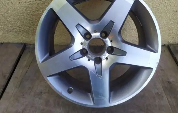 Mercedes-Benz GLA W156 X156 R18 alloy rim A1564010500 1564010500