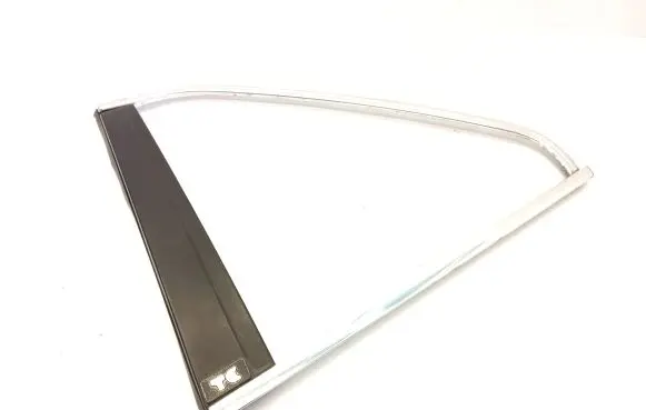 BMW 3 E30 Rear side glass trim 1922743 51131922743 1916075