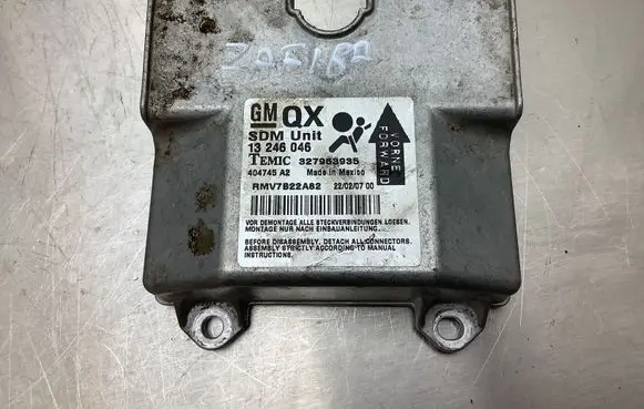 Opel Zafira B Airbag control unit/module 13246046 404745A2 327963935