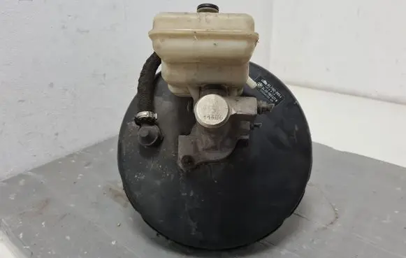 BMW 3 E36 Brake booster 34331163471K 03776231034