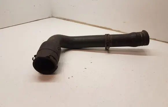 Volkswagen PASSAT B5 Engine coolant pipe/hose 8D0121101K