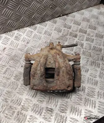 Toyota Avensis T250 Front brake caliper