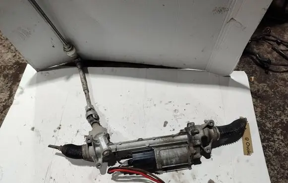 BMW 4 F32 F33 Steering rack 87276100000 6881371
