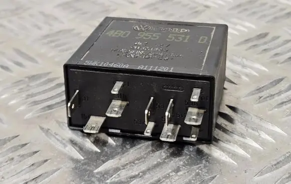 Audi A6 S6 C5 4B Other relay 4B0955531D A111201 5WK10460A