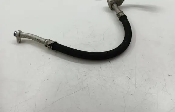 Air conditioning (A/C) pipe/hose