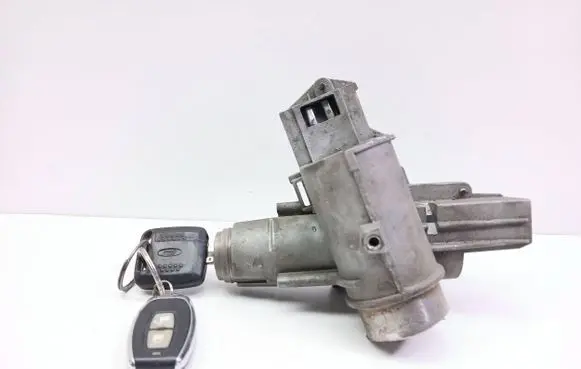 Ford Galaxy Ignition lock P012106