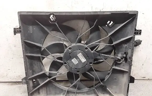 Chrysler Grand Voyager V Electric radiator cooling fan 04677769AI
